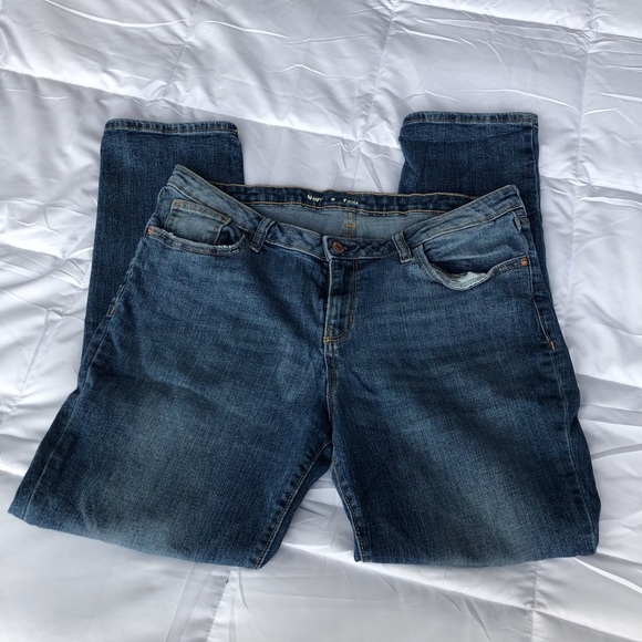 Classic Blue Women's Jeans - Picture 6 of 6